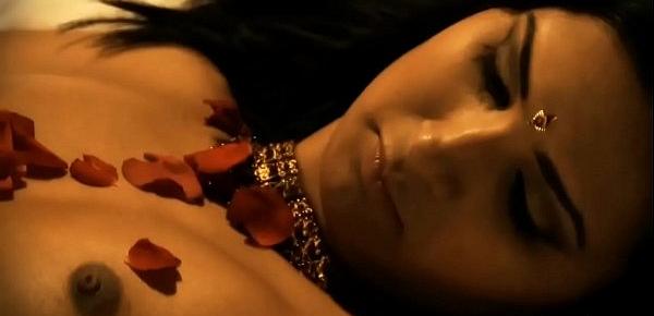Exposing Her Sensual Beauty For You